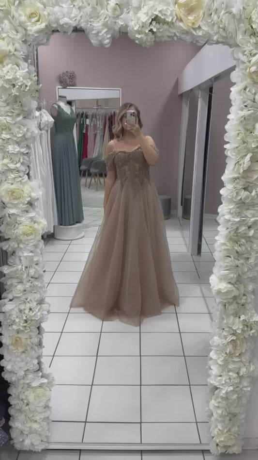 Duenna Dress